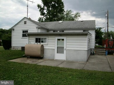 129 Annapolis Rd, Pennsville, NJ 08070 - photo 7