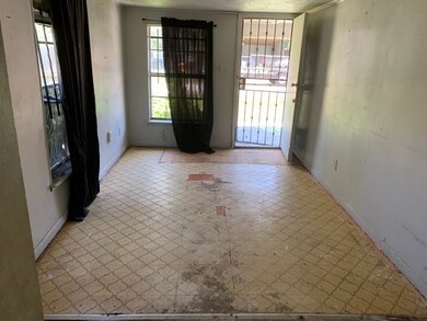 4509 Falls St, Houston, TX 77026 - photo 3