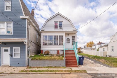 685 Raritan Ave, Perth Amboy, NJ 08861 - photo 2