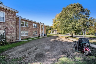 004_114_e_thomas_st_parchment_mi_49004_1