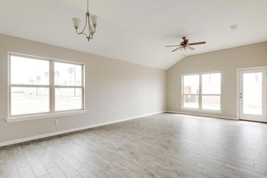 3511 Oriole Dr, Mission, TX 78572 - photo 3