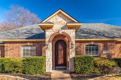 2909 Greenwood Cir, Denison, TX 75020 - photo 2