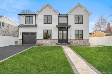 908 Maple Ln, East Meadow, NY 11554 - photo 2