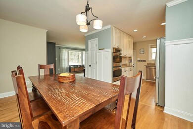 1008 Frederick St SW, Vienna, VA 22180 - photo 7