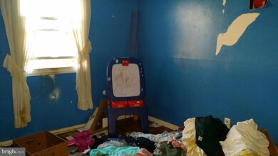 1046 Foxwood Ln, Essex, MD 21221 - photo 6