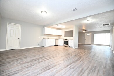 7031 Gillen St, Houston, TX 77087 - photo 3