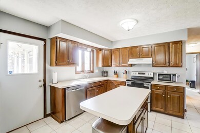Center Island Kitchen