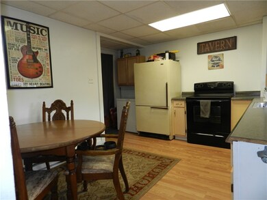 802 Mckinley Ave, Vandergrift, PA 15690 - photo 4