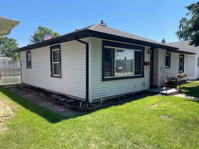 6637 S Mccook Ave, Hammond, IN 46323 - photo 3