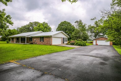 306 Lou Ellen Dr, Manchester, TN 37355 - photo 4