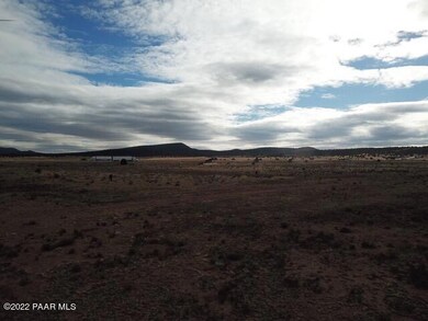 0 W Boiling Pot Rd unit 1049169, Ash Fork, AZ 86320 - photo 2