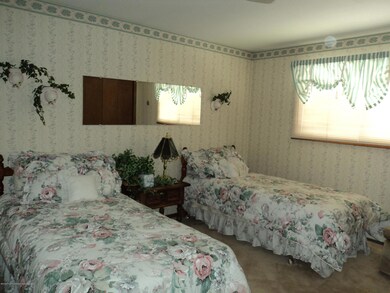 344 Riverview 009