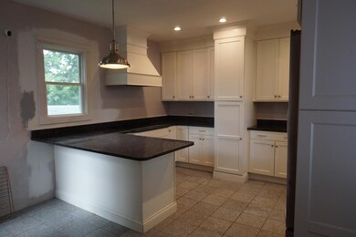 49 Cass St, Portsmouth, NH 03801 - photo 6