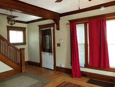 909 W Lenawee St, Lansing, MI 48915 - photo 2