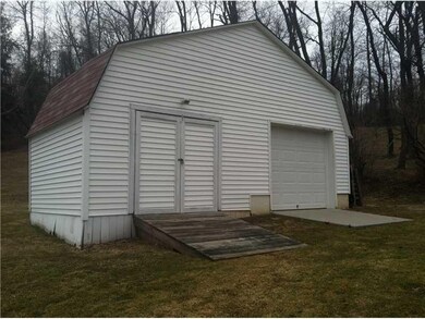 Parking Lot/Garage. ADDITIONAL garage/sotrage area