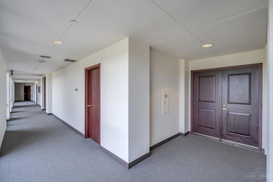 Edgecliff Point, Cincinnati, OH 45206 - photo 5