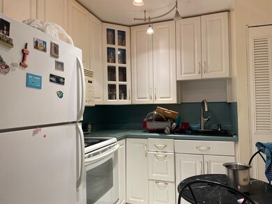 Sagamore Place Condominiums unit 509, Quincy, MA 02171 - photo 5