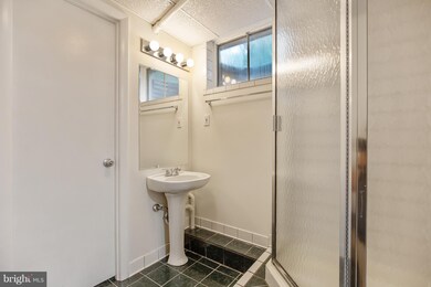 13201 Chalfont Ave, Fort Washington, MD 20744 - photo 2