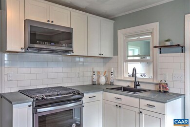 901 Rougemont Ave, Charlottesville, VA 22902 - photo 3