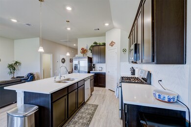 539 High Holly Cir, Magnolia, TX 77354 - photo 7