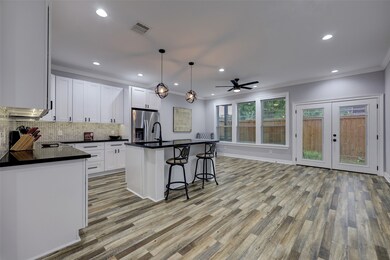 1032 Melneeka Ln, Houston, TX 77091 - photo 3