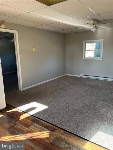 4877 Kutztown Rd unit 2B, Temple, PA 19560 - photo 4