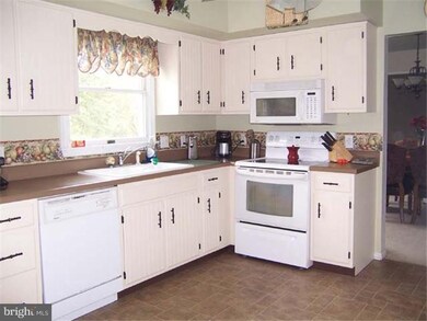 343 Estate Rd, Boyertown, PA 19512 - photo 3