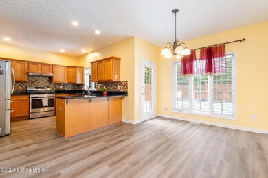 7203 Rambo Way, Louisville, KY 40228 - photo 3