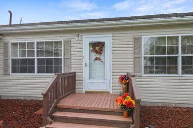 609 Maplewood Dr, Reed City, MI 49677 - photo 5