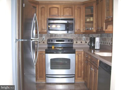 801 S Chester Rd unit 402, Swarthmore, PA 19081 - photo 4