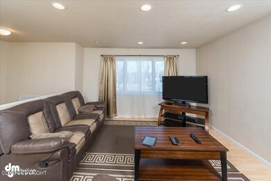 03-Living Room_3000