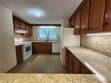 Kitchen 11' x 24'