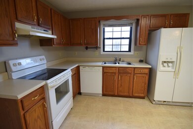 317 Pine Hill Dr, Hopkinsville, KY 42240 - photo 7