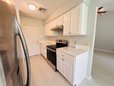 Kitchen updated with brand-new cook range.