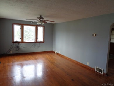 1762 Goucher St, Johnstown, PA 15905 - photo 4