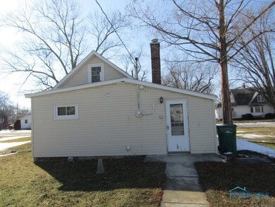 513 Buckeye St, Genoa, OH 43430 - photo 6