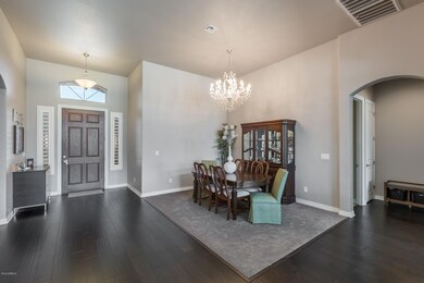 9) FORMAL DINING