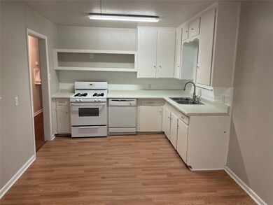 905 Zelda Dr, Hurst, TX 76053 - photo 5