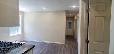 86 Pinehurst Ave unit 1, Auburn, MA 01501 - photo 4