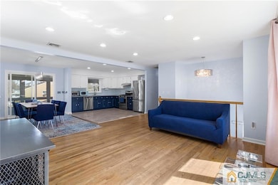 102 Okeefe Ln, South Plainfield, NJ 07080 - photo 4