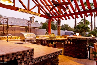 10729 N 75th-8