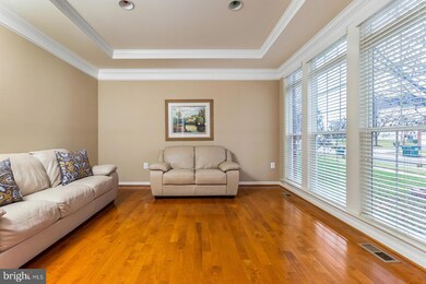 22317 Lost Branch Cir, Ashburn, VA 20148 - photo 6