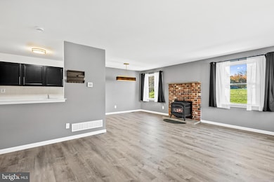 365 Norris Hall Ln, Norristown, PA 19403 - photo 4