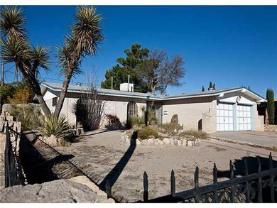 10401 Maxwood Dr, El Paso, TX 79935 - photo 2