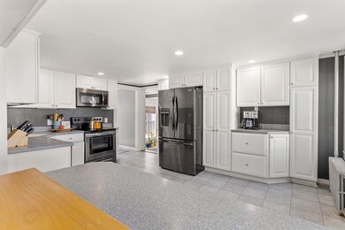 31 N Fruit St, Concord, NH 03301 - photo 4