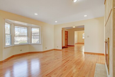 3715 Keenan Ln, Glenview, IL 60026 - photo 3