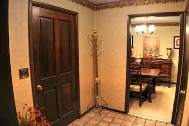 1011 S Elm St, Mountain View, MO 65548 - photo 2