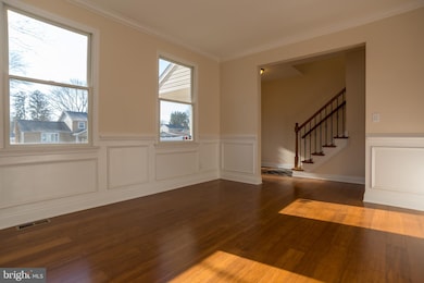 6378 Lewisville Ave, Bensalem, PA 19020 - photo 7