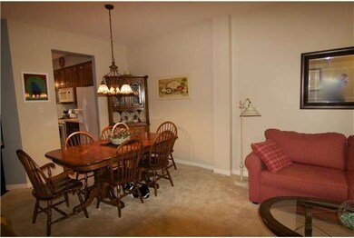 91 N Savanna Dr, Pottstown, PA 19465 - photo 5