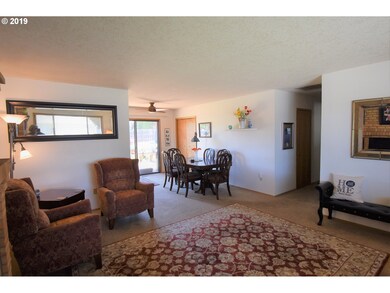 606 Sherman Dr, the Dalles, OR 97058 - photo 6